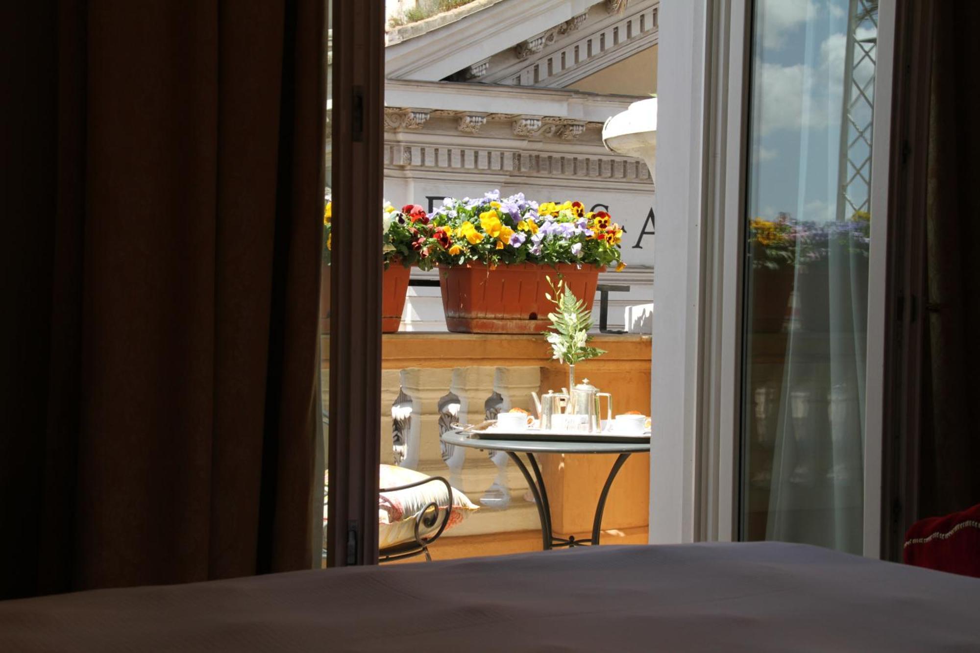 แกรนด์ โฮเทล พลาซา Hotel โรม ภายนอก รูปภาพ