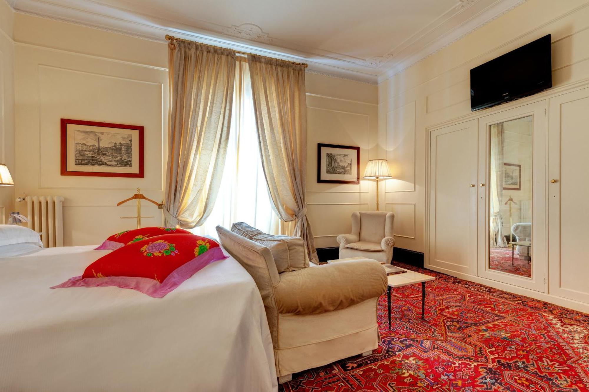 แกรนด์ โฮเทล พลาซา Hotel โรม ภายนอก รูปภาพ